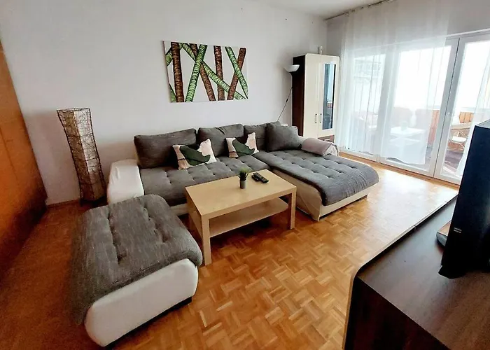 Апартаменти Modern 3 Bedroom Відень