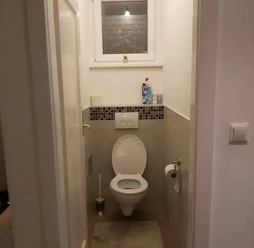 Апартаменти Modern 3 Bedroom *